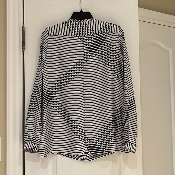 Burberry Brit Blouse, Size XS, Black and White - Picture 3 of 11